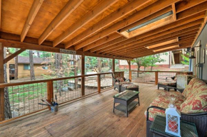 Pet-Friendly Munds Park Cabin with Hot Tub and Patio